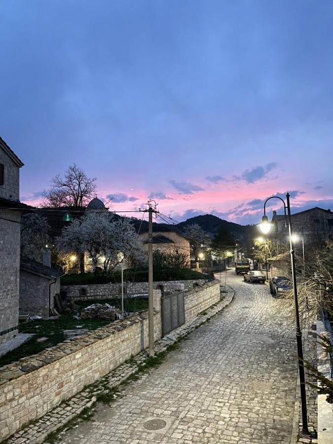 Hotel Bujtina Liana Voskopojë Exterior foto
